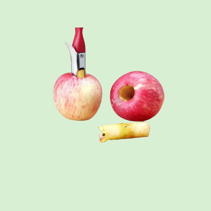 Vide-pomme en train d’enlever le cœur d’une pomme